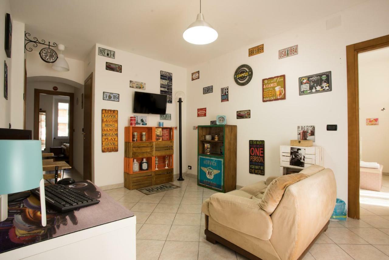 Appartamento In Centro Genoa Bagian luar foto